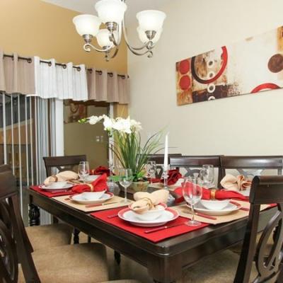 Townhome dining area